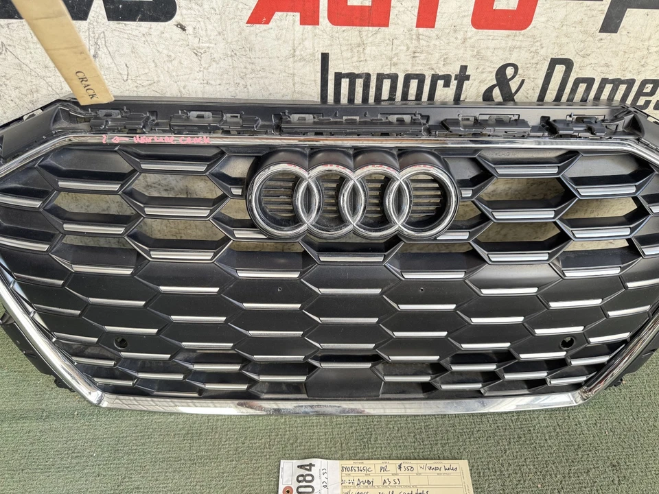 con grietas 2021 2022 2023 2024 AUDI A3 S3 PARACHOQUES DELANTERO REJILLA OEM AY82084 Foto 2 de 4