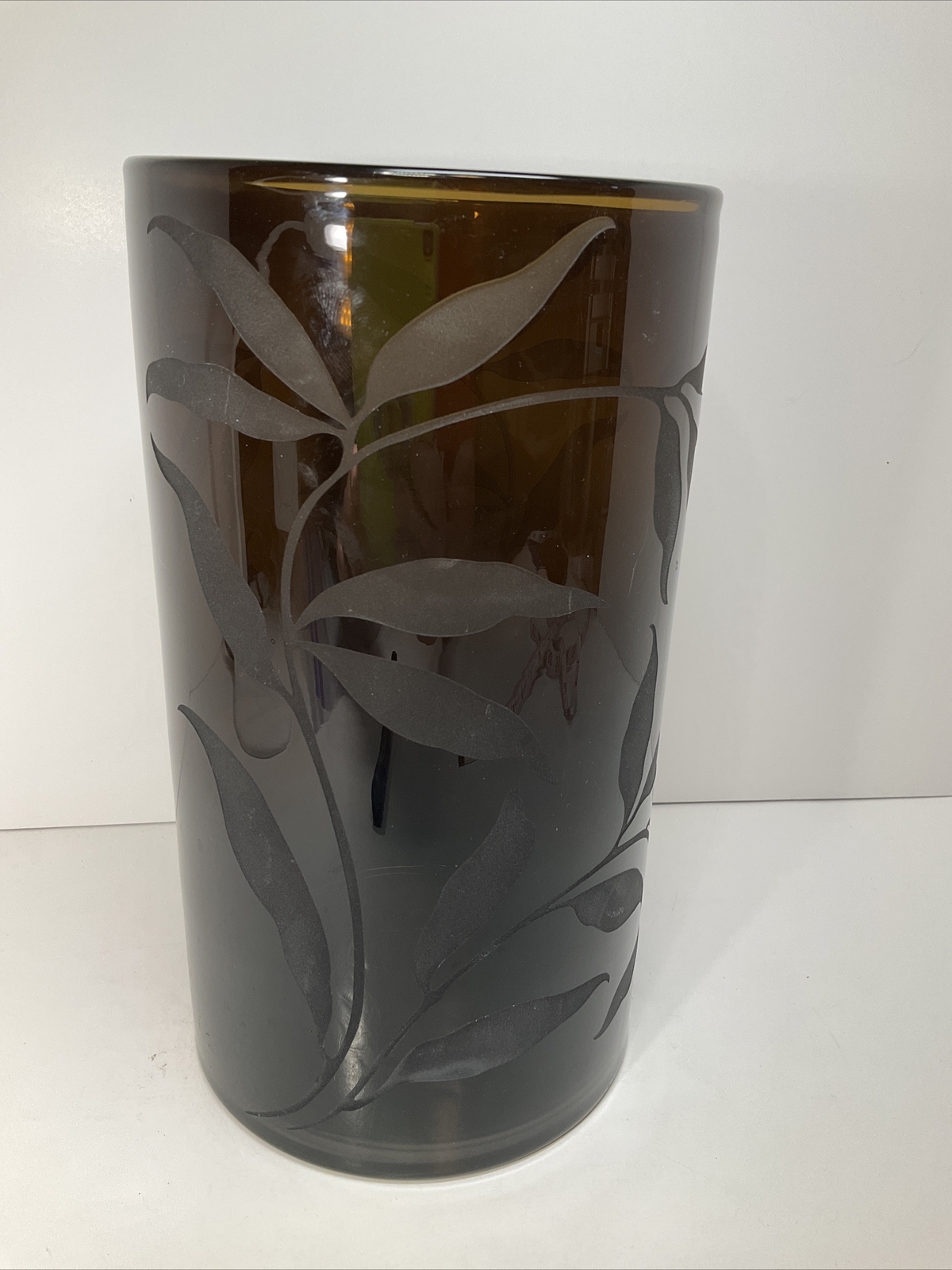 Pier One Imports Glass 6 Inch Diameter By 10 Inch Tall Smoky