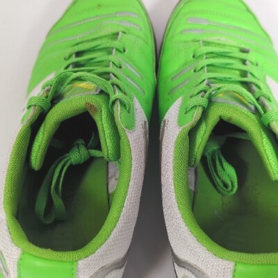 PUMA Powercat 4.12 Sala Soccer Shoe Men\'s size 10 Neon Green/White PUMA Powercat 4.12 Sala Soccer Shoe - Men main image 2