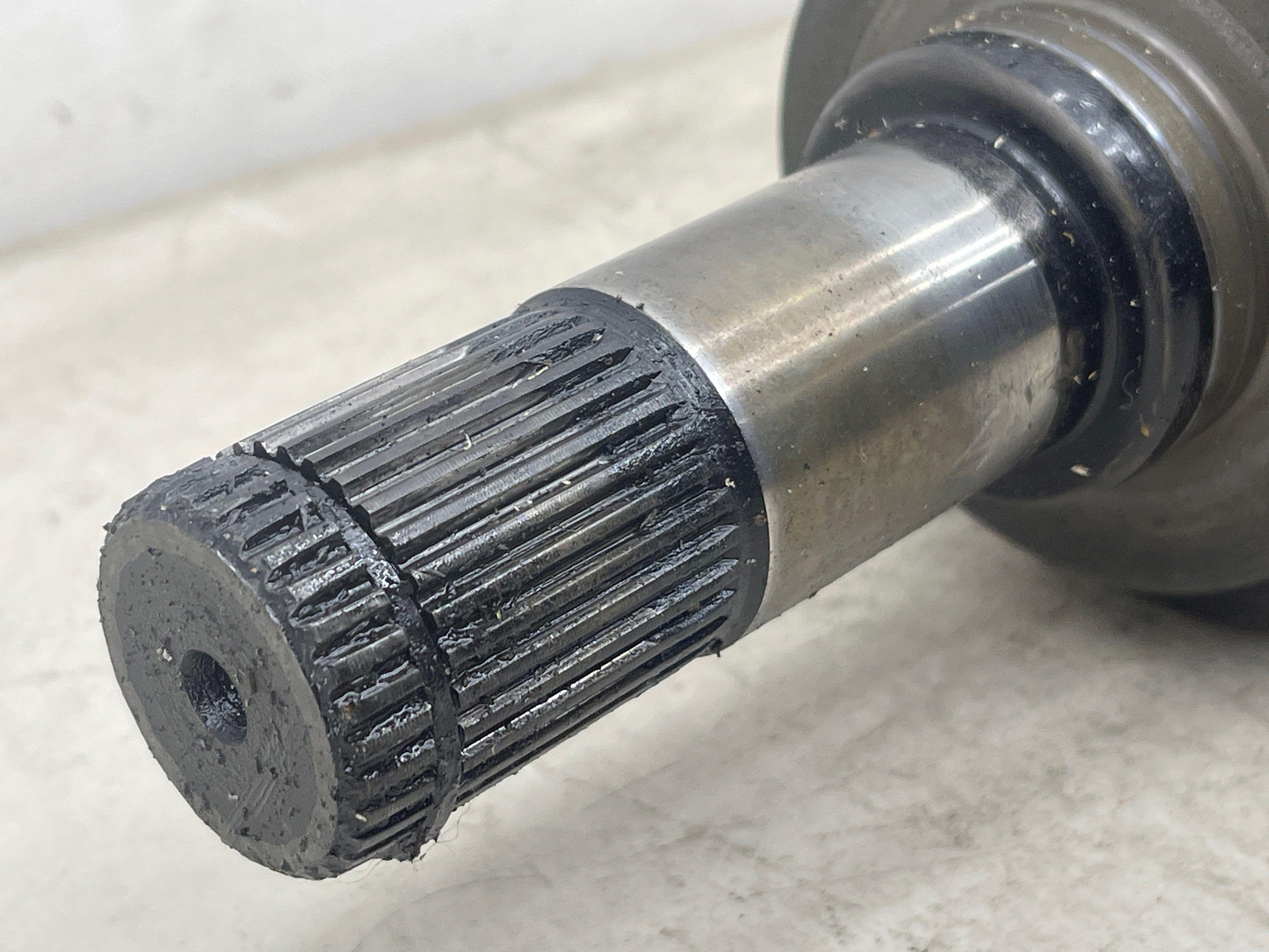 2017-2022 MASERATI LEVANTE REAR LEFT CV AXLE SHAFT 2018 2019 2020 2021