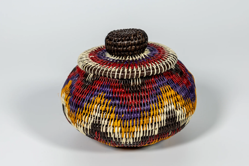 Red White And Gold Star Woven Basket - Picture 14 of 15