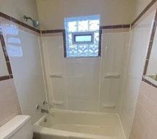 60 x 57" Five Piece Glue Up Bath Tub Surround System High Gloss White w Shelves