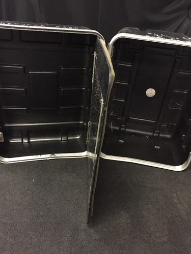 Waterproof Hard Shell Black Storage Carrying Case Hinged 18"x13.5"x13" w/Divider - Picture 5 of 9