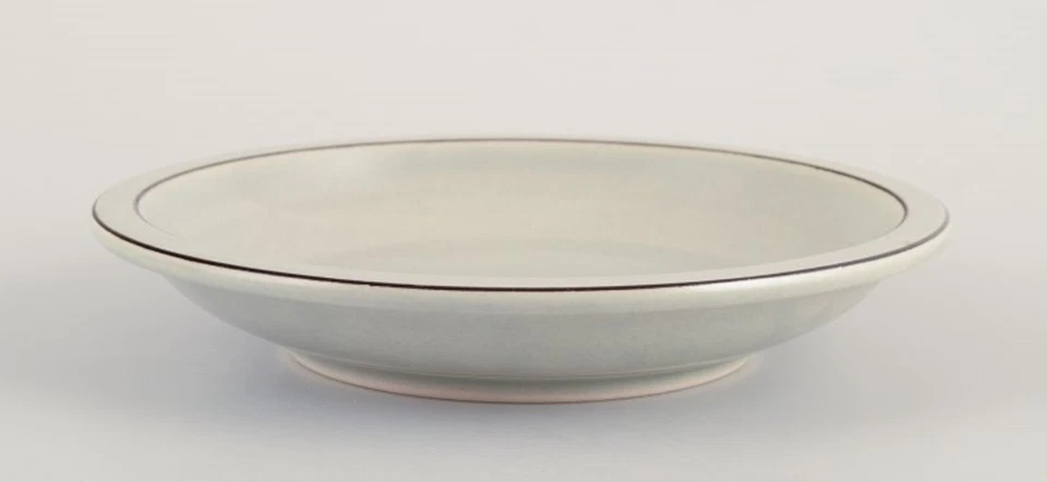 Bing & Grøndahl "Colombia". Set di sette piatti profondi in gres. - Immagine 2 di 4