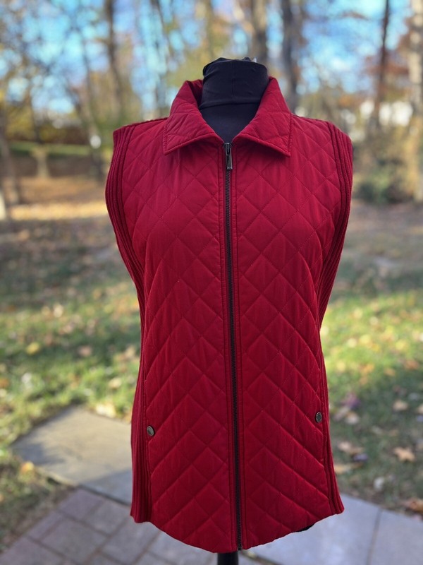 Jones New York Red Quilted Vest Size 1X