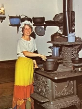 Sauder Museum Farm & Craft Village Rt 2, Mike Erbskorn Vintage Postcard Unposted