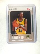 Kevin Durant Glossy 2007-08 Rookie Card! #212. rookie card picture