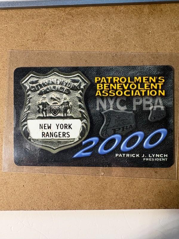 New York Rangers Adam Graves 2000 Autographed PBA Card