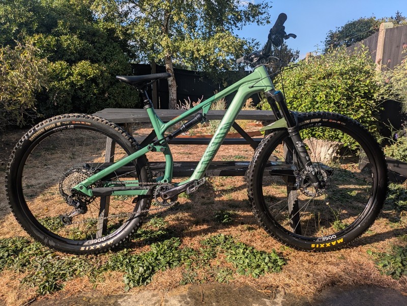 Canyon Neuron 7 AL Size L 29 Inch Wheels Excellent Condition