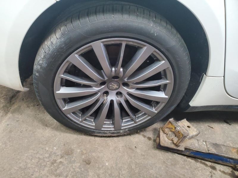 Maserati Ghibli    2020 AC Compressor 1670527