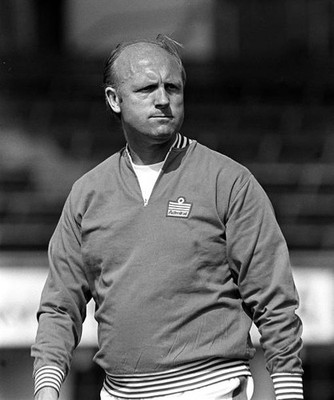 1982 Finland England's Assistant Manager Don Howe is pictured duri- Old Photo