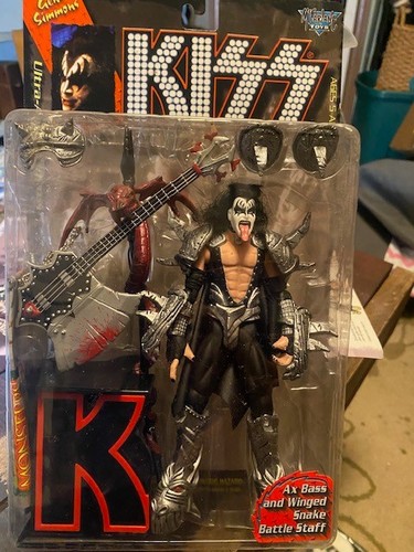 KISS ULTRA ACTION FIGURES BY MCFARLANE - Picture 5 of 16