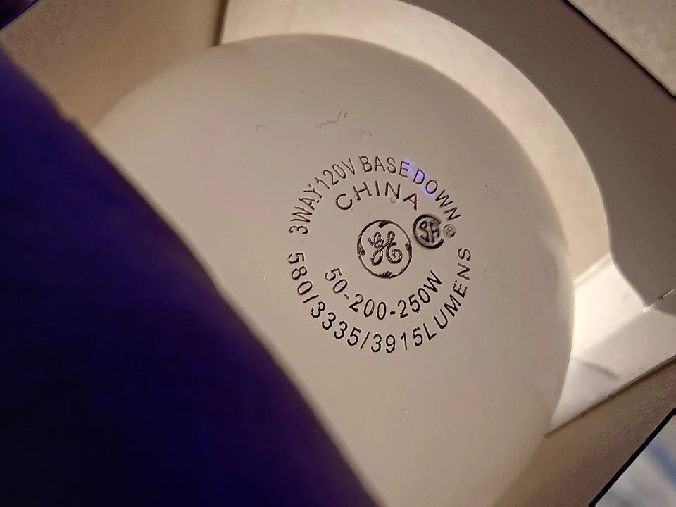 GE/Old Style - 3 Way Bulb - 50 200 250 w - A21 - Medium Base - 1 Count - Image 2 of 4