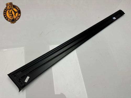 2018-2023 LAND RANGE ROVER VELAR RIGHT SUN ROOF FINISH MOLDING TRIM BLACK OEM - Picture 6 of 10