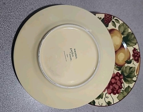 WAVERLY GARDEN ROOM Fruit Floral Manor 8-1/2" Salad Dessert Plates Poland - Picture 5 of 6
