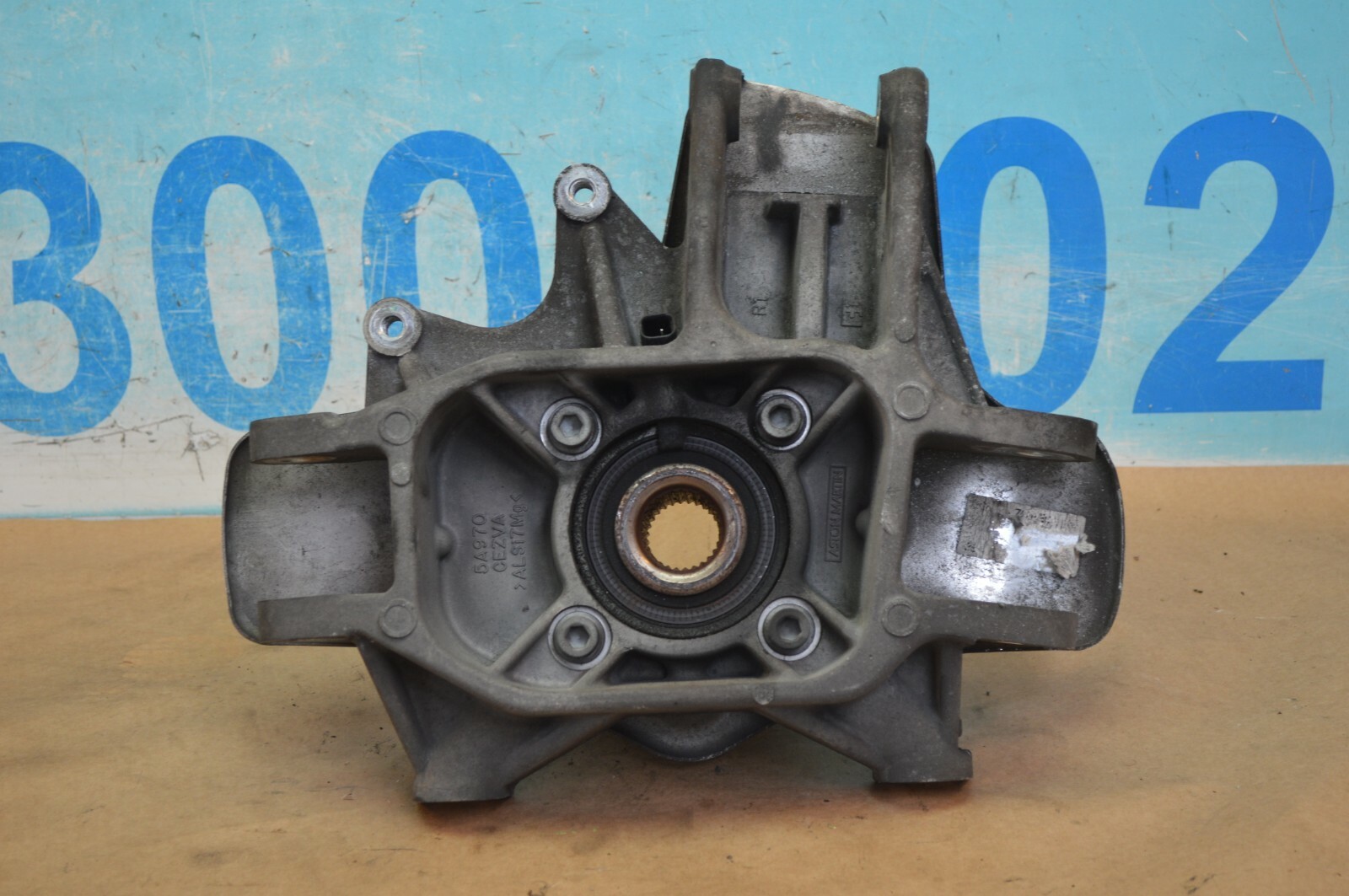 2009 ASTON MARTIN VANTAGE V8 REAR RIGHT PASSENGER SPINDLE KNUCKLE HUB BEARING