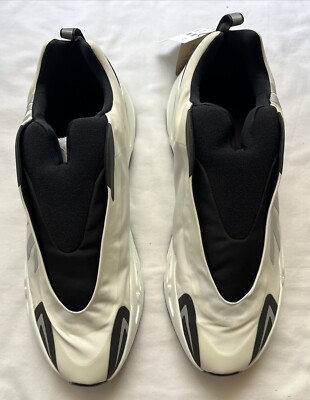 Size 17 - adidas Yeezy Boost 700 MNVN Laceless Analog | eBay