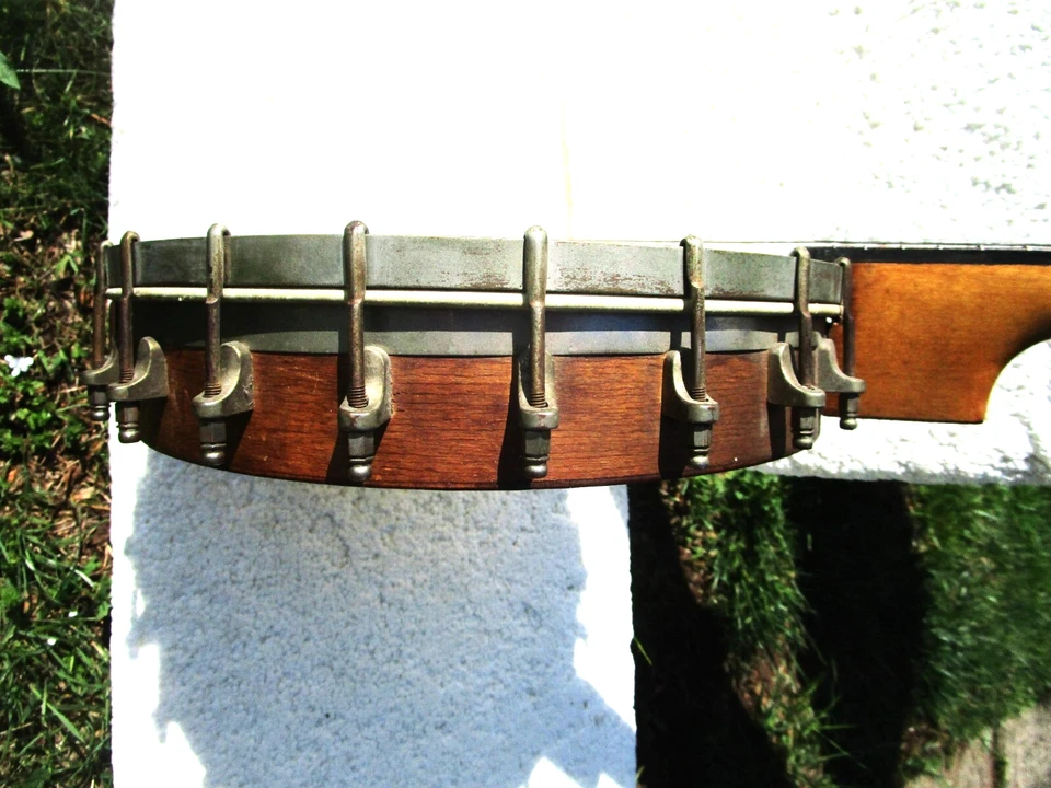 GRETSCH 17 FRET TENOR BANJO, 192O'S, 11" HEAD, TONE RING. INLAYS - Image 4 of 4