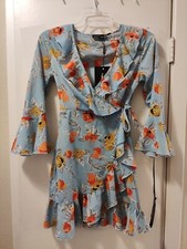 Pretty Little Thing Women's Light Blue Floral Wrap Dress Size 0. P-T-P:15.5in