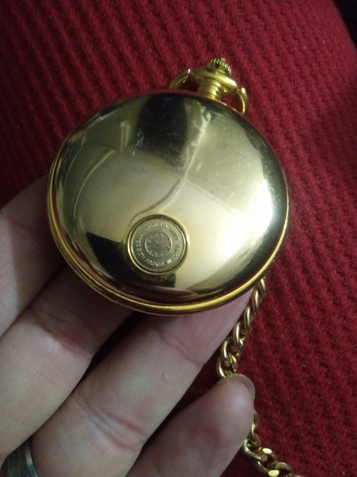 Винтажные карманные часы Franklin Mint Alaska Chilkat Eagle без аккумулятора требуют ремонта - Изображение 2 из 4