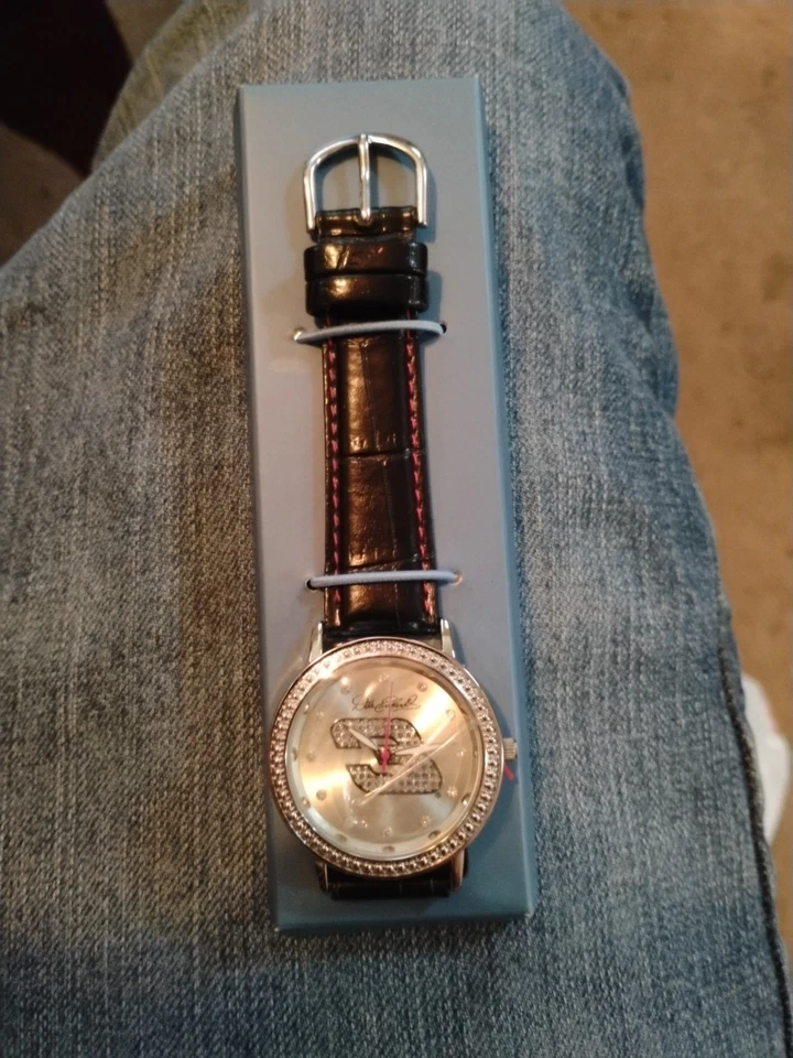 Dale Earnhardt Jr # 8 Car NASCAR Women's Watch Gametime 36MM Quarts/Analog works - Image 2 of 2