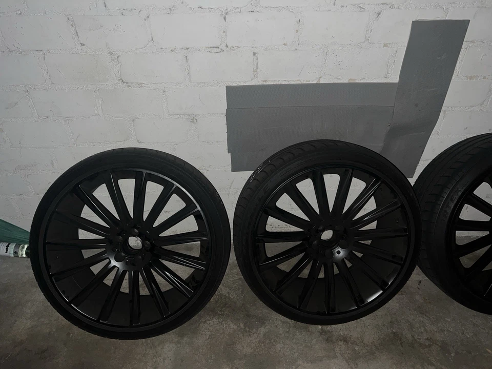 Keskin Felgen 22 Zoll Mattschwarz + Bereifung 265/35 ZR 22 - Bild 2 von 4