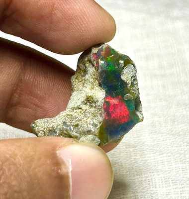 Top Grade Quality Black Opal Rough 23.00 cts Multi Fire Ethiopian Black Opal Raw