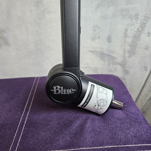 Logitech Yeti Blue 20 Hz - 20 kHz USB Silver Microphone A00132 + Stand No Wires - 第 8/8 張圖片