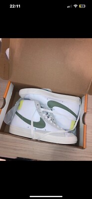 Nike Blazer Mid 77 white oil green