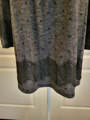 ANN TAYLOR LOFT Blouse Size Medium Grey & Black Polka Dot Top Cold-Shoulder Lace - Picture 3 of 11