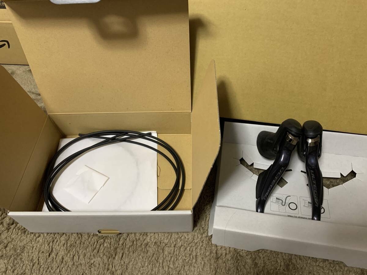 Shimano Ultegra Speed Shifter Set - Black (R8150) for sale Shimano Ultegra Speed Shifter Set - Black (R8150) for sale
