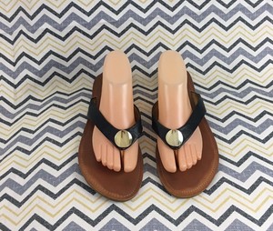 report flip flops gold