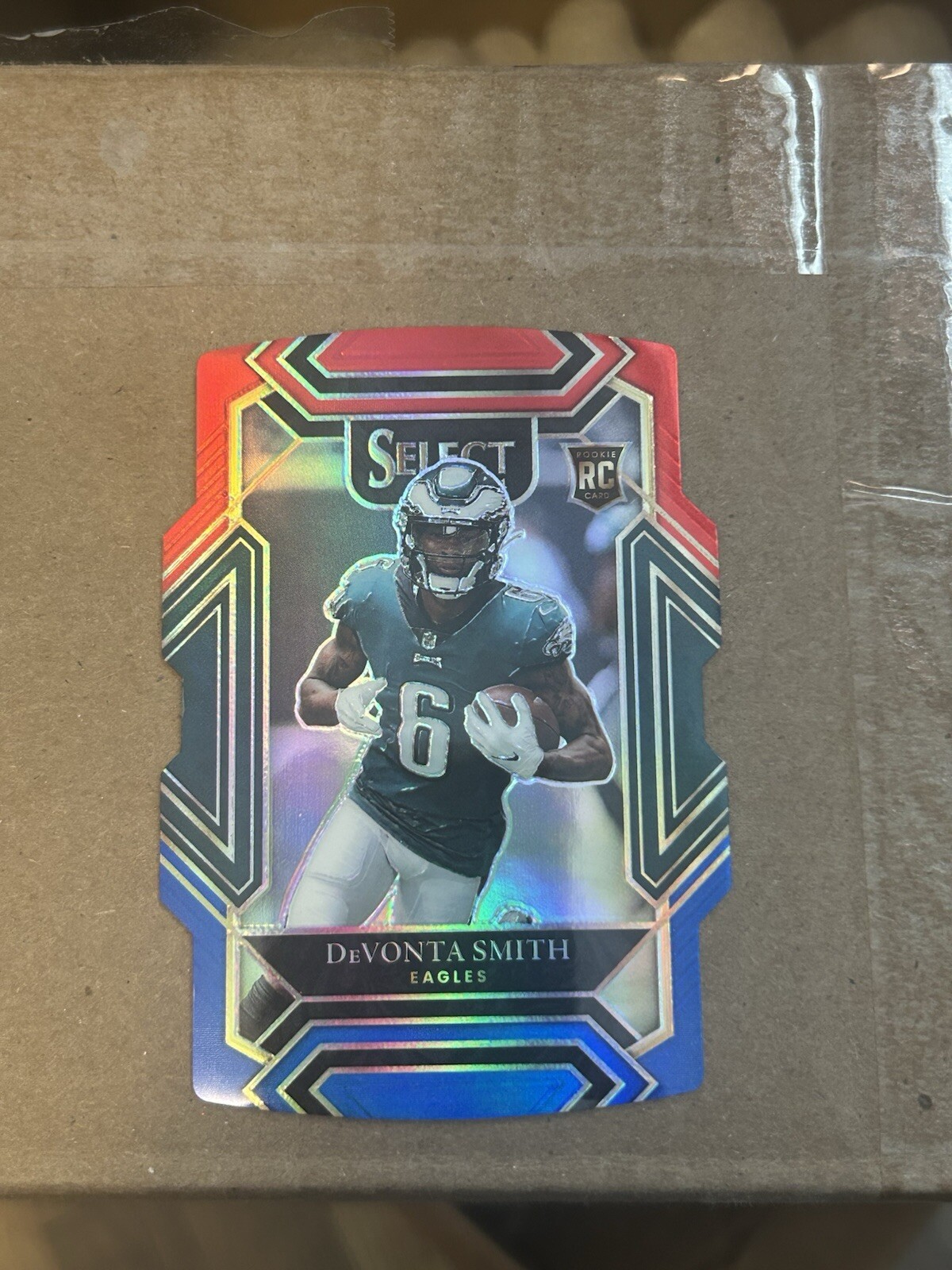 2021 Panini Select - Club Level Red & Blue Prizm Die-Cut #249 Devonta Smith (RC)