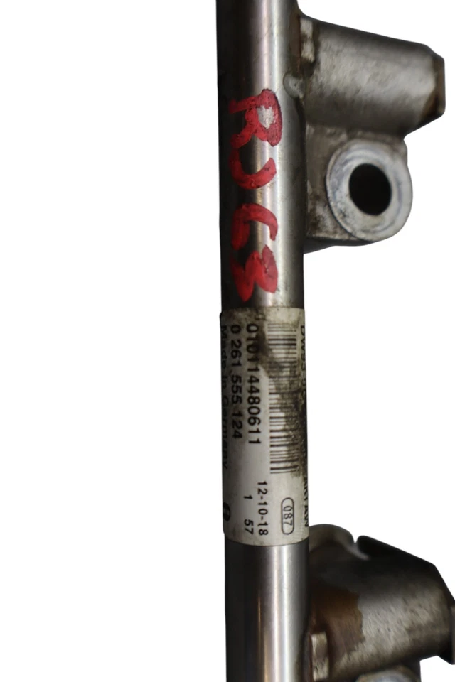 Оригинальная правосторонняя направляющая впрыска топлива для Land Rover Range Rover Sport 10–14 годов выпуска - Изображение 4 из 4