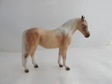 1945-57 Hagen Renaker Palomino Morgan Mare Horse Figurine Heather Matte