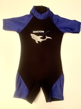 DaCor Kidz Youth 6 Purple Black wetsuit Swimming Scuba Snorkeling Surfing 