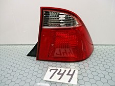 2005 2006 2007 Ford Focus PASSENGER Side Tail Light Used Rear Lamp #744-T 