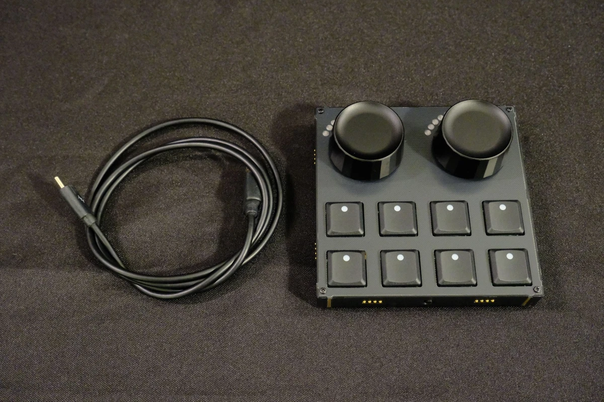 Intech Studio GRID TEK2 MIDI DAW Controller - 2 Jog/Encoder wheels