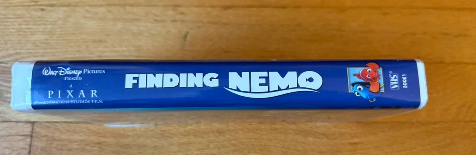 FINDING NEMO VHS - Clamshell Disney PIXAR + Animated Short Knick Knack - Image 3 of 4