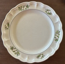 Pfaltzgraff CHRISTMAS HEIRLOOM Dinner Plate 10 1/2"-Now Discontinued-a few avail