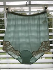 GORGEOUS Vtg KAYSER Aqua 100 Nylon Lace Trim Dbl Gusset Pillow Tab Panties 5