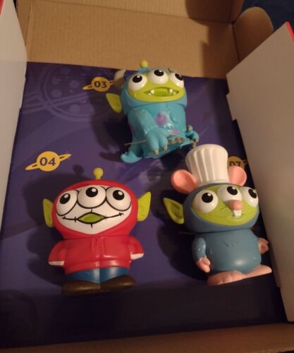 Pack de 3 figurines jouets Disney Pixar Alien Remix Miguel, Sulley & Remy dans une boîte à pizza - Photo 1/3