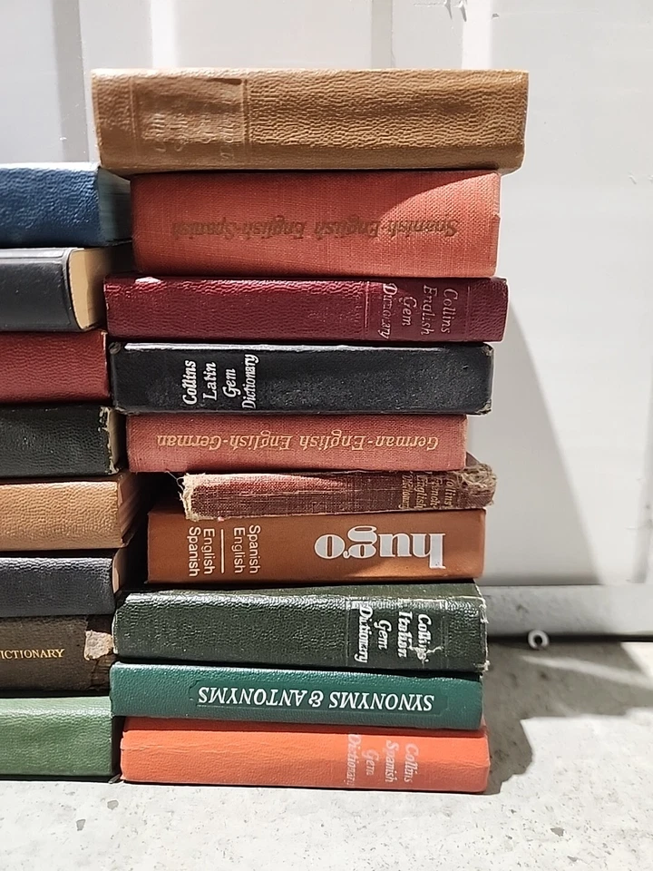 18x Vintage Pocket Dictionary Lot Portuguese Italian Icelandic Latin German - Image 3 of 3