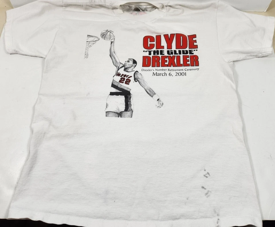 Camiseta De Colección Clyde Drexler 2001 Clyde Drexler Número Retiro Portland Trailblazers Foto 3 de 4