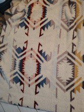 Pendleton White Sands Sherpa Fleece Throw 72" X 48" Reversible Aztec Southwest