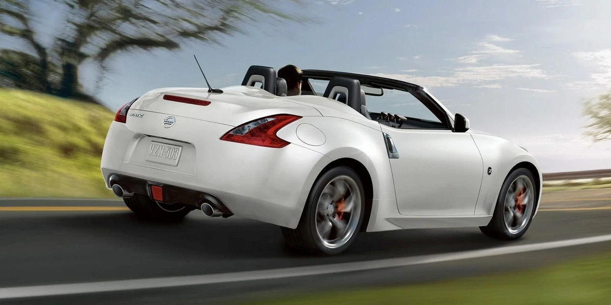 The Nissan 370Z is one of the roadsters in the list fo 2021 discontinued cars.
