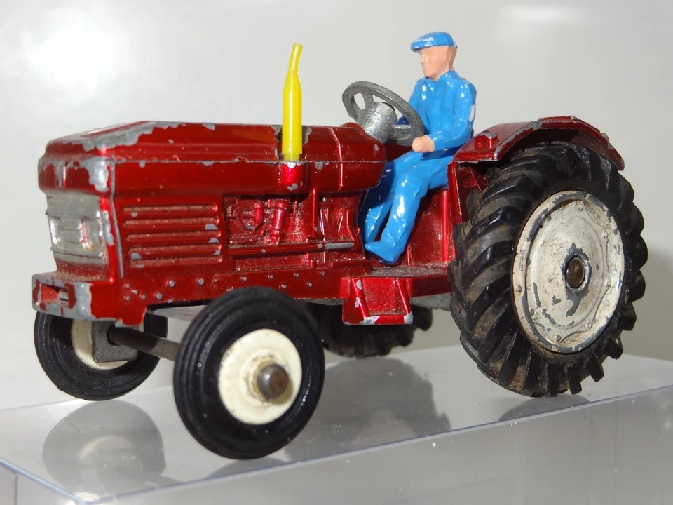 DINKY 308 LEYLAND 384 TRACTOR  ( 409 ) - Image 2 of 4