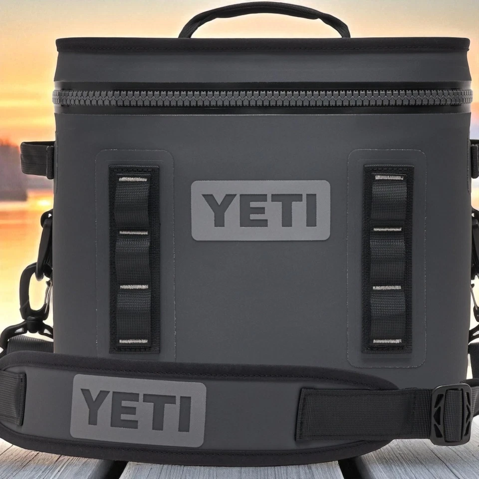 YETI Tolva Abatible 12 Enfriador Suave - Carbón - Envío Rápido - Envío GRATIS Foto 2 de 4