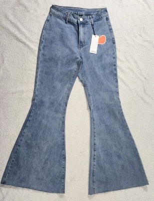 NWT Womens Cider Size XS 26 Waist Flared Y2k Raw Hem Slimming Denim Jeans