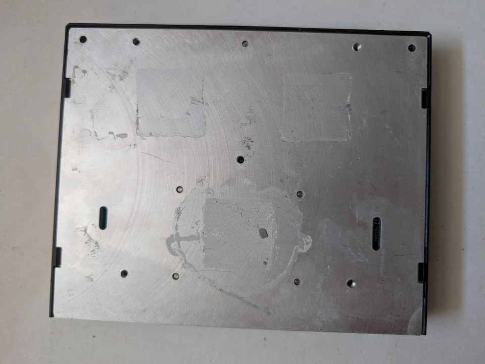 Intel Pentium III Xeon SL4XX 700MHz 100MHz 2MB L2 Cache Processor - Image 2 of 4